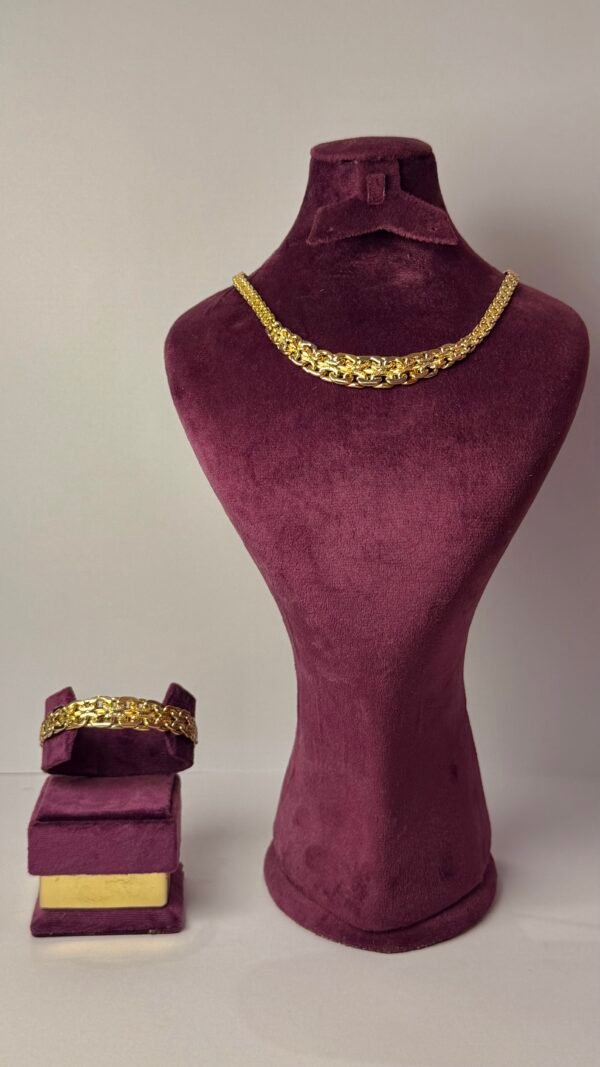 Ensemble en or