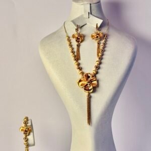 Ensemble en or